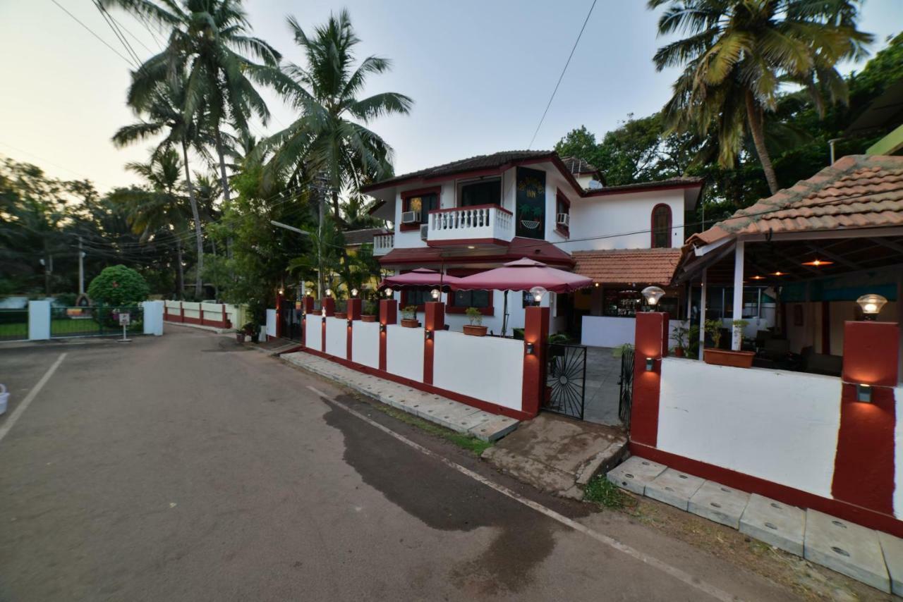 Big Daddy'S Inn Candolim Bagian luar foto